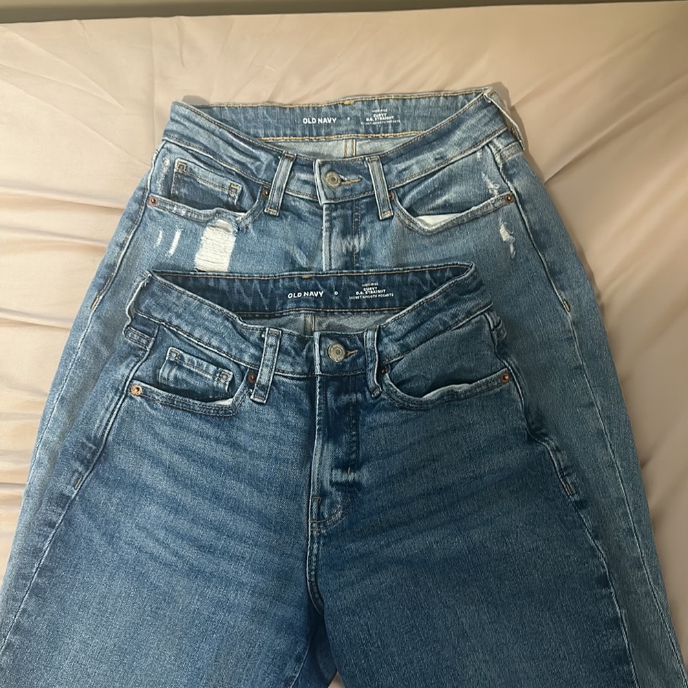 2 Pairs of woman old navy jeans